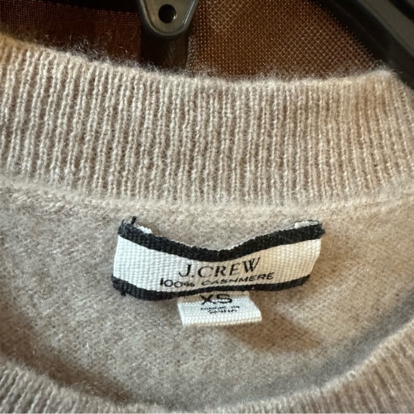 J. Crew 100% Cashmere Tan Sweater Vest size XS - Picture 2 of 3